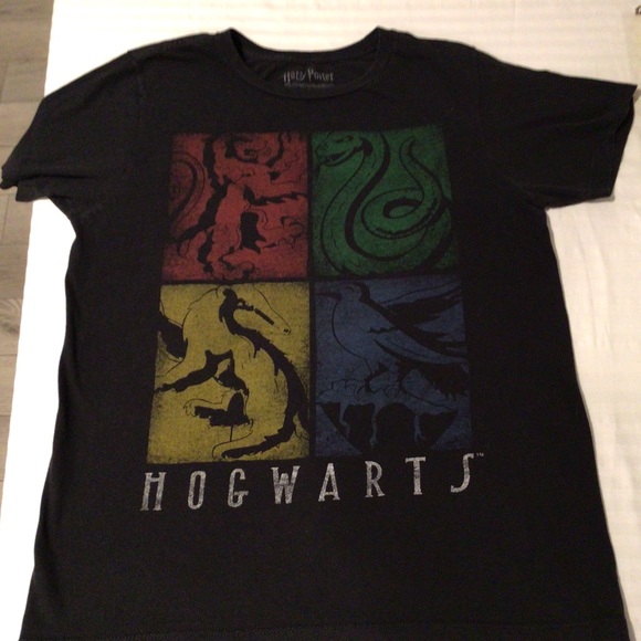 Warner Bros. Other - Harry Potter Hogwarts Black Crew Neck T-shirt Size Med